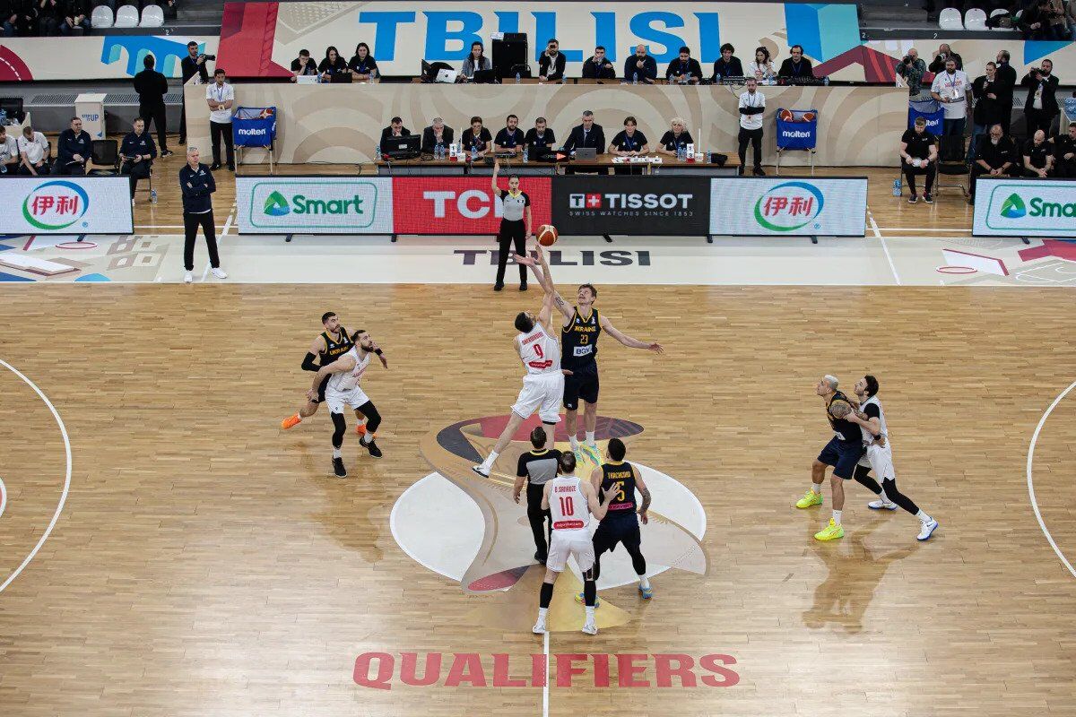 "Это долг стране": как Украина обыграла 8-ю команду Европы на старте отбора на ЧМ по баскетболу. Фоторепортаж