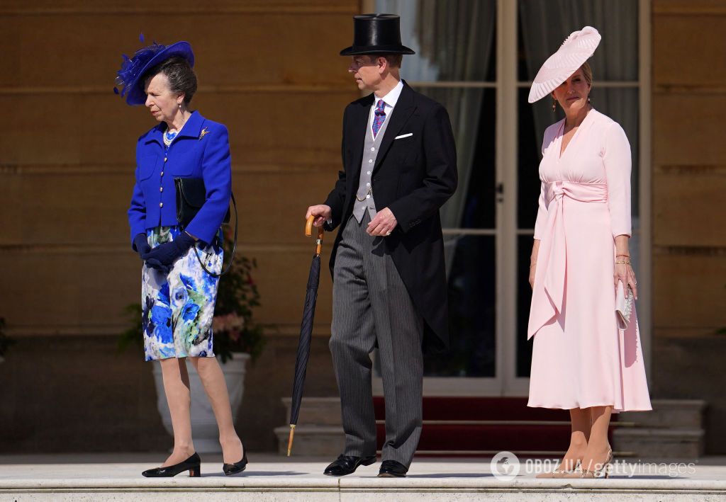 Не изменяет им уже 30 лет и надевал на свою свадьбу: как выглядят "кошачьи" галстуки принца Эдварда