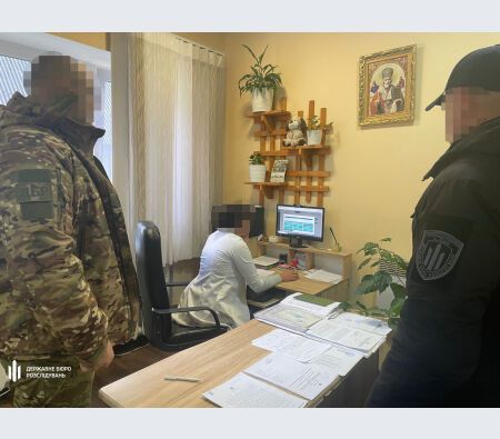 Издевался над военнообязанными: на Прикарпатье взяли под стражу заместителя начальника районного ТЦК. Фото