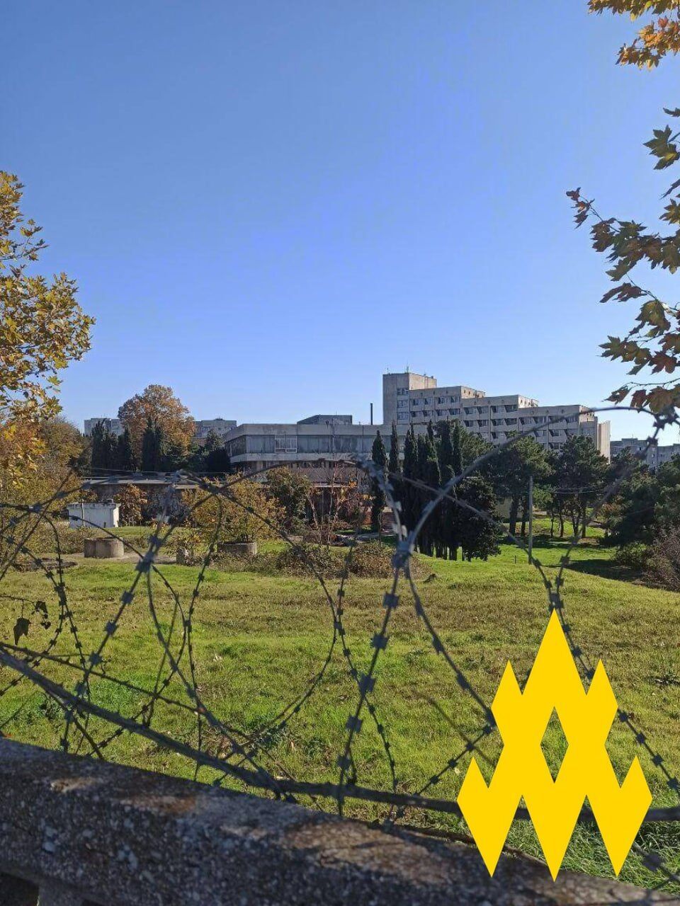 Оккупанты используют базы отдыха в Севастополе для маскировки своих подразделений – "Атеш"