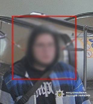 Виконував завдання "правоохоронців": у Києві хлопець підпалив відділення пошти на Лук’янівці. Фото