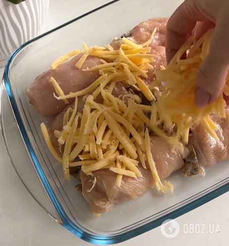 Сочные куриные рулетики с сыром и грибами: как приготовить