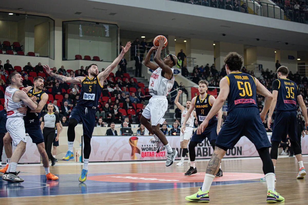"Это долг стране": как Украина обыграла 8-ю команду Европы на старте отбора на ЧМ по баскетболу. Фоторепортаж