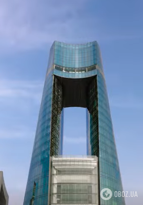 Имеет 82 этажа: где открыли самый высокий отель в мире