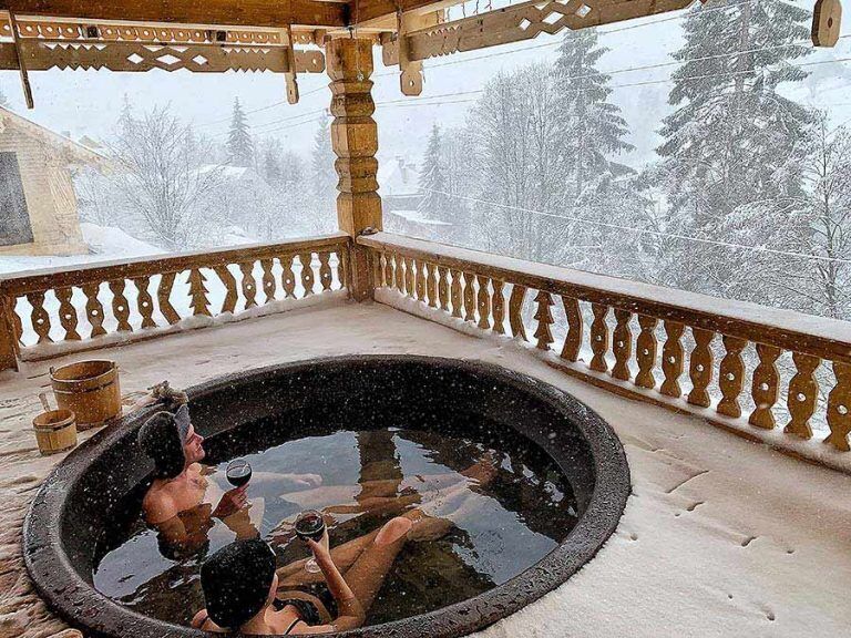 Новорічна ніч у спа-готелі, Карпати, ціна