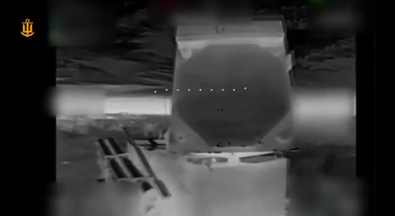 ВСУ разбили дронами аэродром "Саки" в Крыму: какие объекты оккупантов поражены. Видео