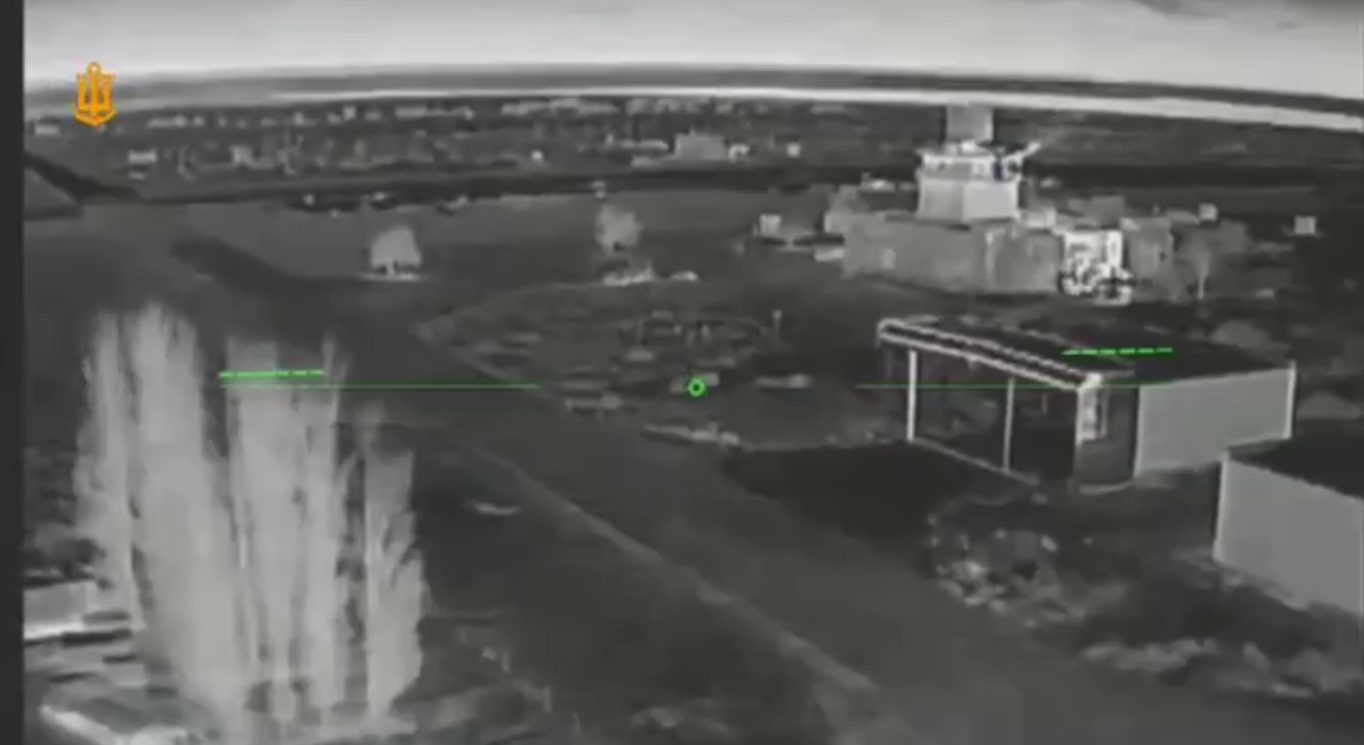 ВСУ разбили дронами аэродром "Саки" в Крыму: какие объекты оккупантов поражены. Видео