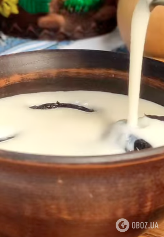 Чорнослив із горіхами в сметані: рецепт бюджетного та смачного домашнього десерту