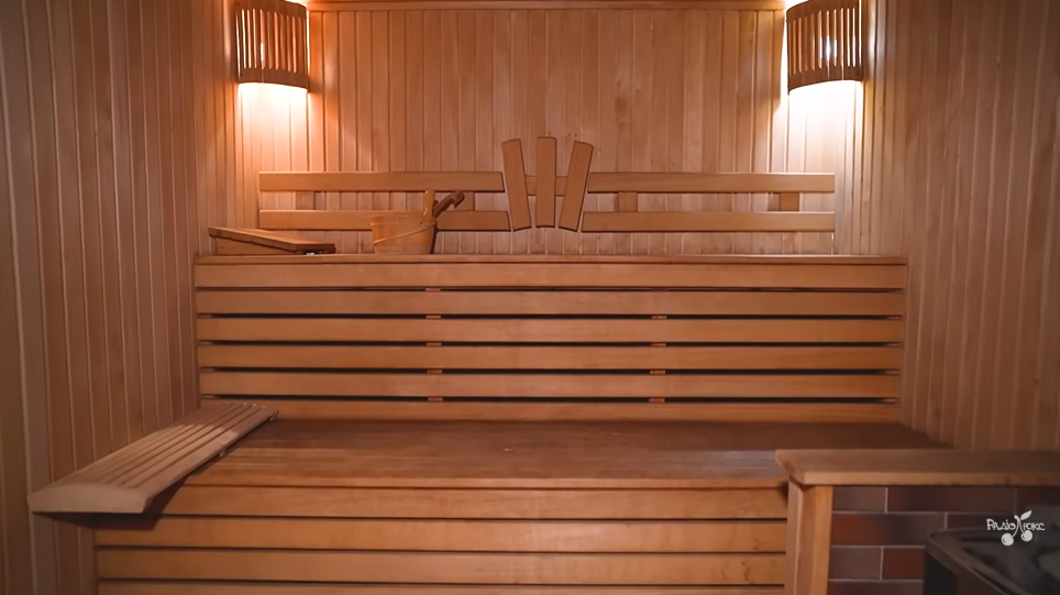 Камалия показала свой роскошный особняк за Киевом и напомнила украинцам Пшонку: собственная волчица, все в золоте, а внутри бассейн и солярий