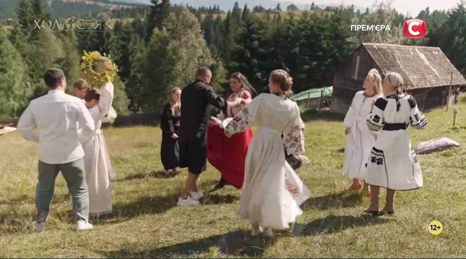 Побачення з українськими традиціями і церемонія троянд без Цимбалюка: як пройшов сьомий випуск "Холостяка 14"