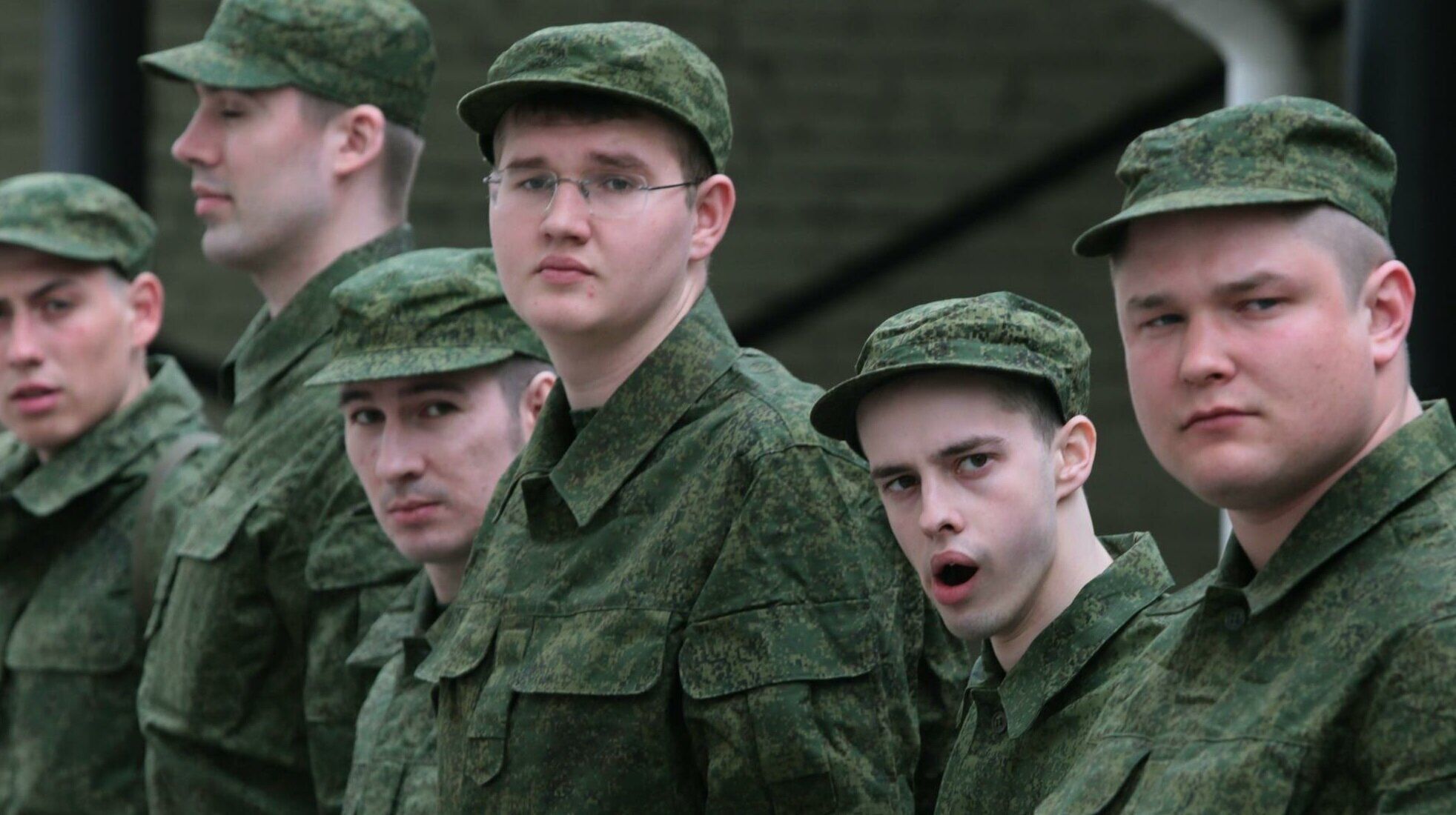 Росія кидає на війну "одноразових" солдат без шоломів і броні – The Telegraph