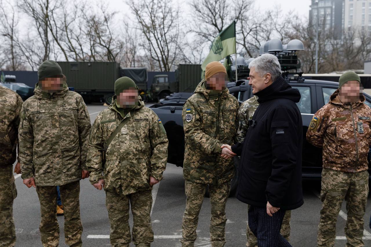 Порошенко передал подразделениям Нацгвардии комплексы "Ай-Петри" для прикрытия критической инфраструктуры