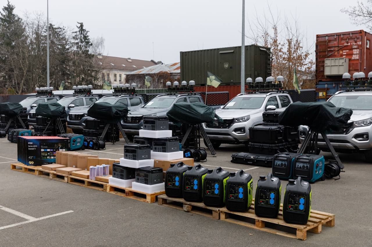 Порошенко передал подразделениям Нацгвардии комплексы "Ай-Петри" для прикрытия критической инфраструктуры