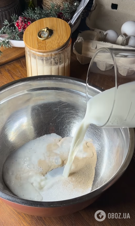 Сладкие домашние пончики в сахарной пудре: очень быстро жарятся на сковородке