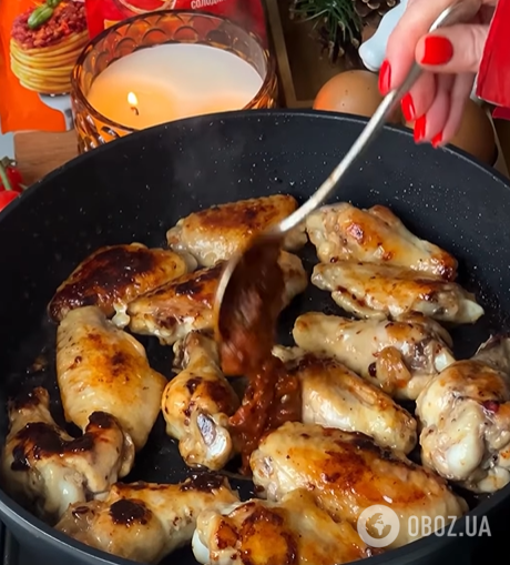 Как приготовить сочные куриные крылья на сковородке: добавьте несколько простых компонентов