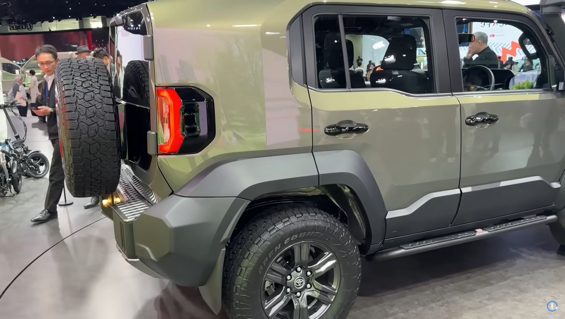 Toyota Land Cruiser FJ