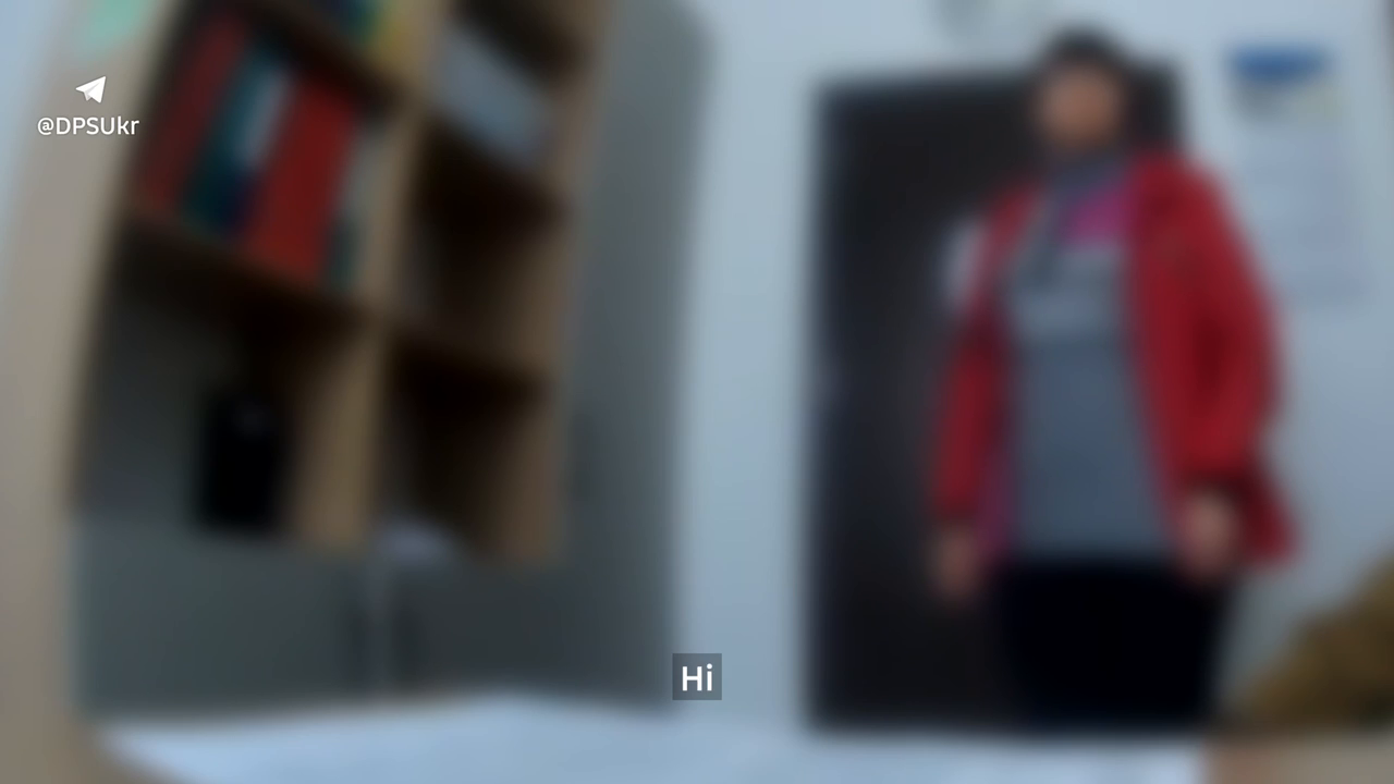 "Я хочу дать на шоколадку": на границе с Молдовой женщина пыталась подкупить пограничников, чтобы выехать с мужем. Видео