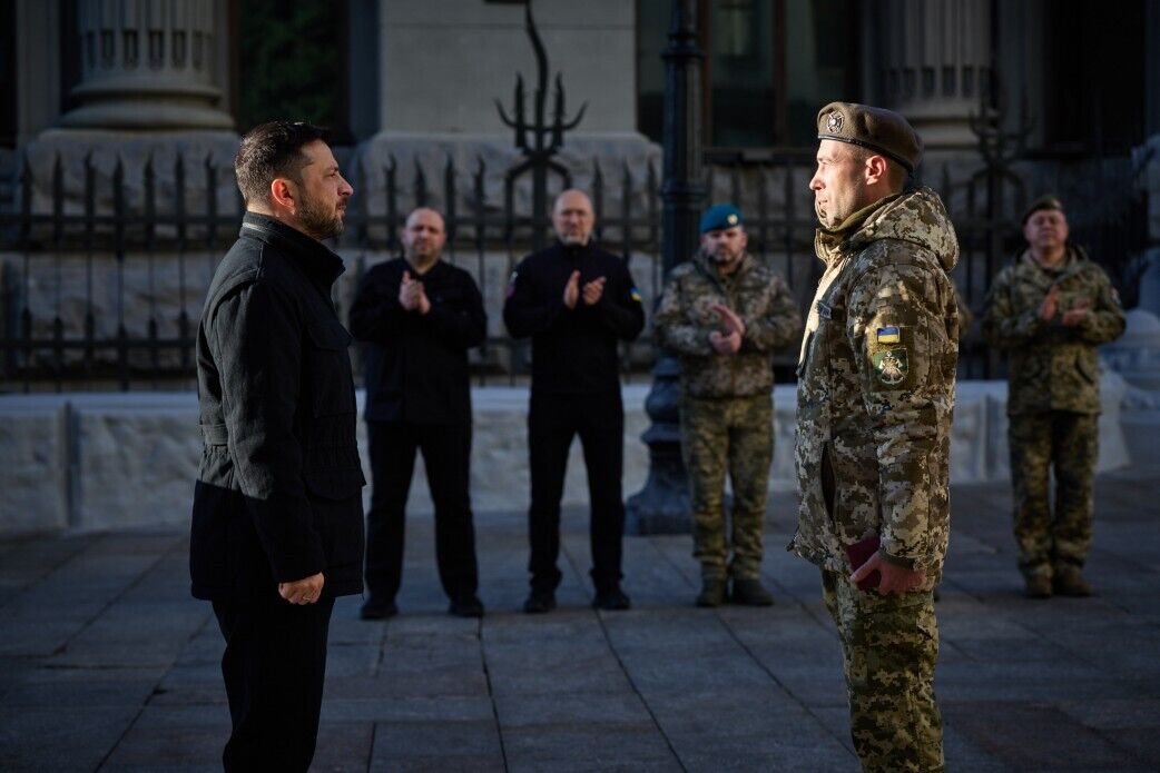 От них зависит результативность в наступлении и защите: Зеленский отметил воинов инженерных войск государственными наградами. Фото и видео