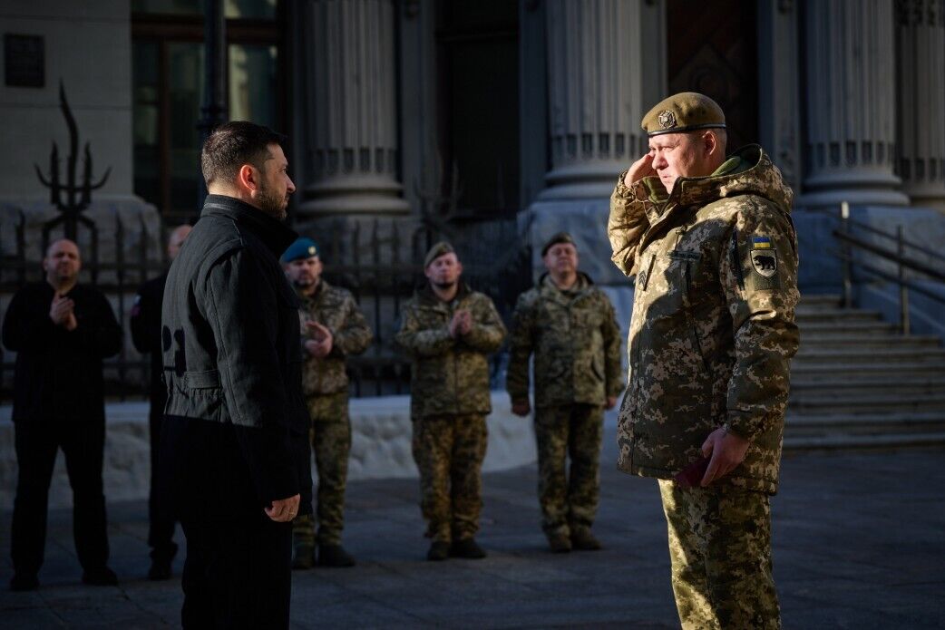 От них зависит результативность в наступлении и защите: Зеленский отметил воинов инженерных войск государственными наградами. Фото и видео