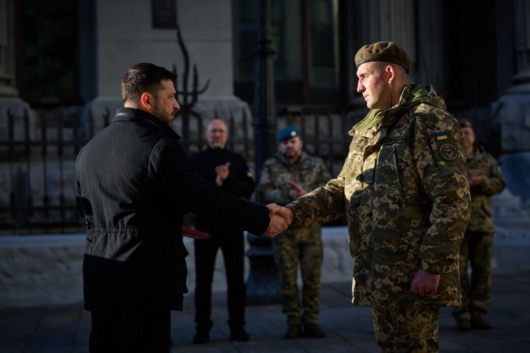 От них зависит результативность в наступлении и защите: Зеленский отметил воинов инженерных войск государственными наградами. Фото и видео