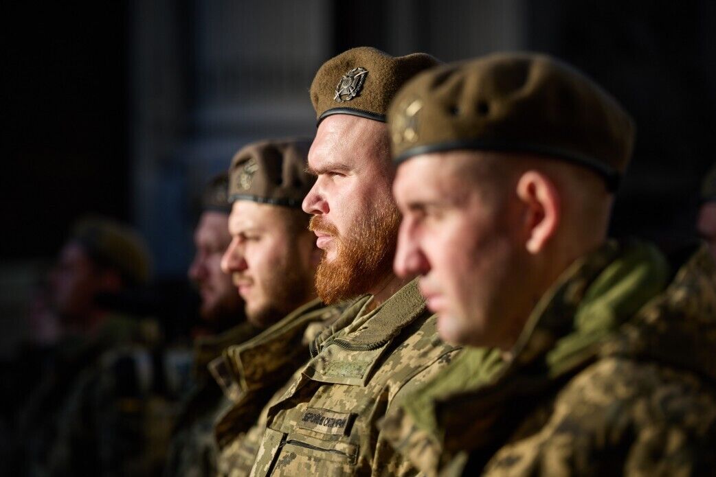 От них зависит результативность в наступлении и защите: Зеленский отметил воинов инженерных войск государственными наградами. Фото и видео