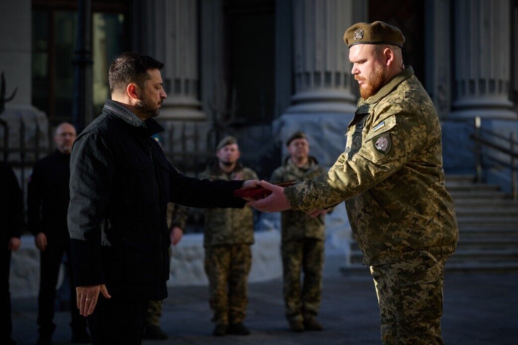 От них зависит результативность в наступлении и защите: Зеленский отметил воинов инженерных войск государственными наградами. Фото и видео
