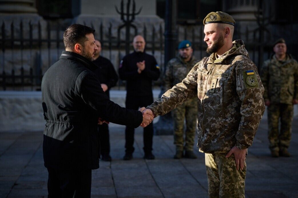 От них зависит результативность в наступлении и защите: Зеленский отметил воинов инженерных войск государственными наградами. Фото и видео