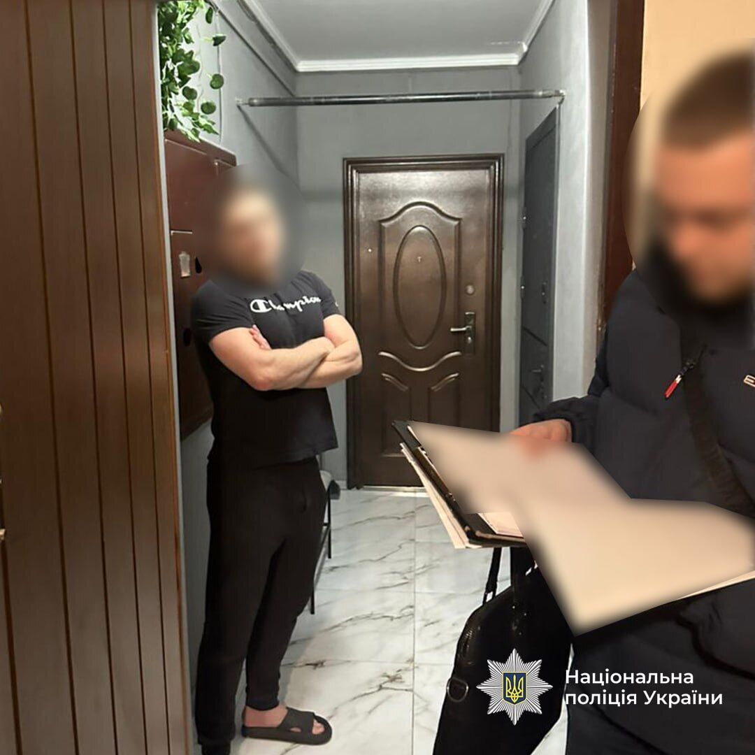 Погрожували фізичною розправою: у Кривому Розі судитимуть трьох зловмисників, які вимагали з підприємця $50 тис. Фото