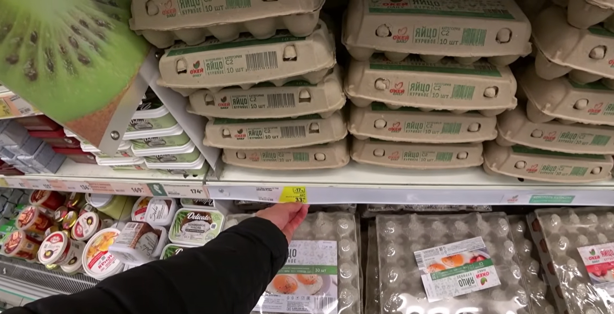 Россияне экономят на еде и переходят в магазины для нищих: из-за войны и санкций в стране-агрессоре растут цены на продукты