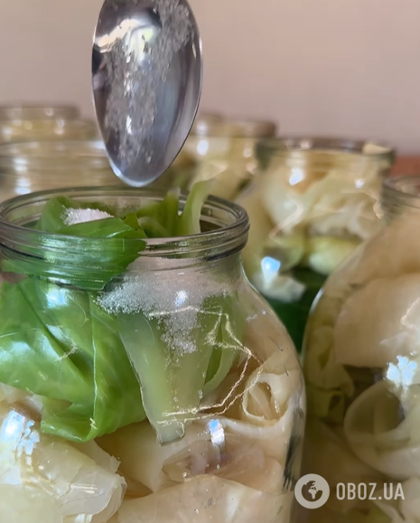 Как заготовить капустные листья на зиму: особенно удобно использовать для голубцов