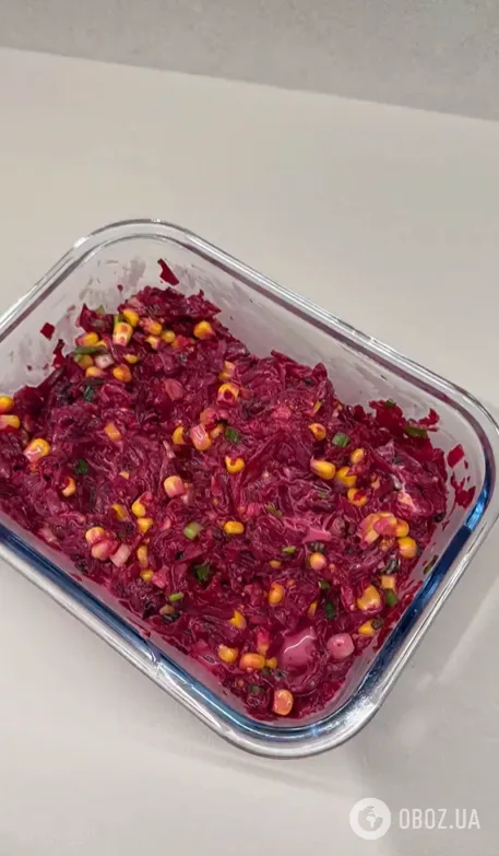 Полезный свекольный салат за 5 минут: готовится без майонеза