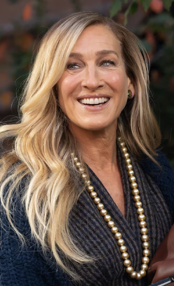 Які кольори волосся зроблять вас молодшою: ідеї для жінок 40+