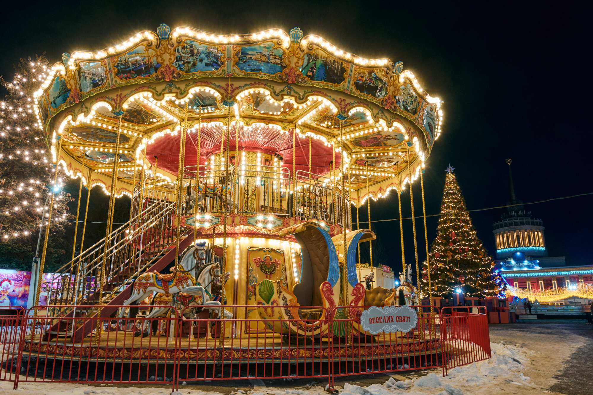 Сніг на ВДНГ у Києві лежатиме всю зиму: які дива готує "Зимова країна"