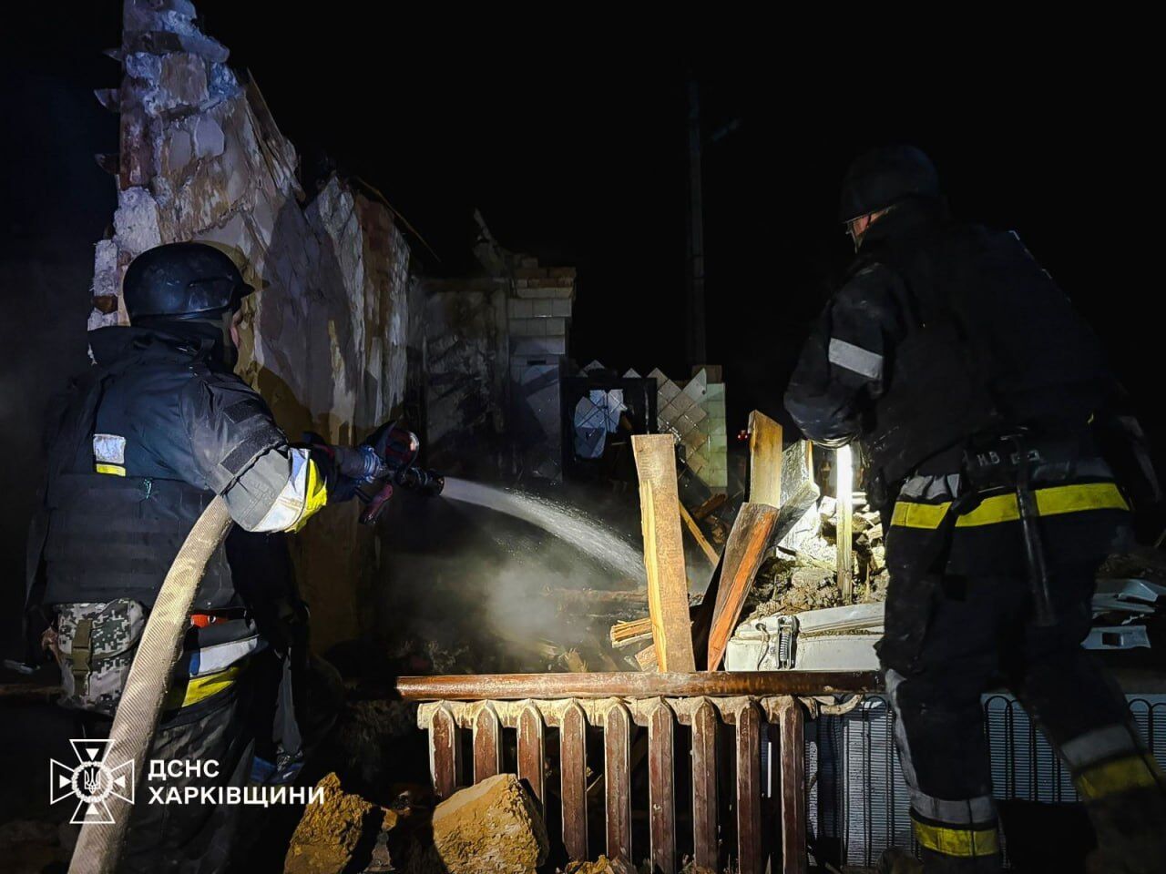 Росія атакувала Україну двома балістичними ракетами і 122 дронами: сили ППО знешкодили 104 цілі