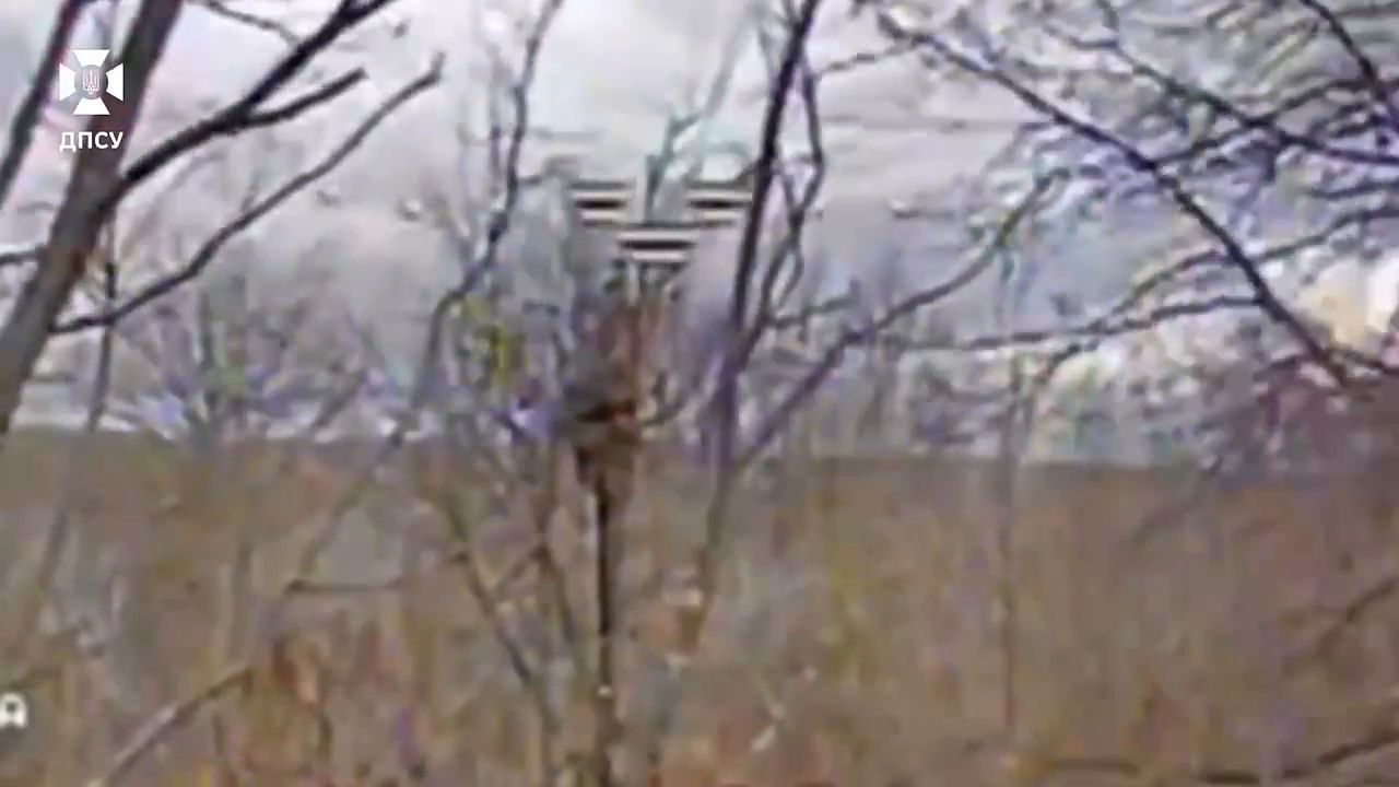 У врага минус укрытия, средства связи и не только: в ГПСУ показали точную работу на Северо-Слобожанском направлении. Видео