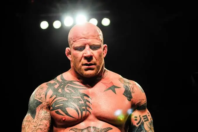 Знаменитому бійцю ММА прилетіла карма в Молдові за любов до "руського міра"