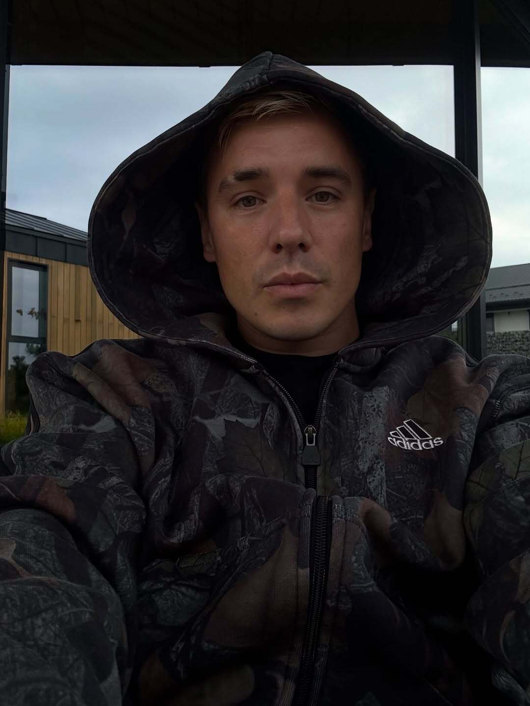 Звезда "Фабрики звезд" Вадим Олейник окончательно разошелся с девушкой после длительной паузы и назвал причину