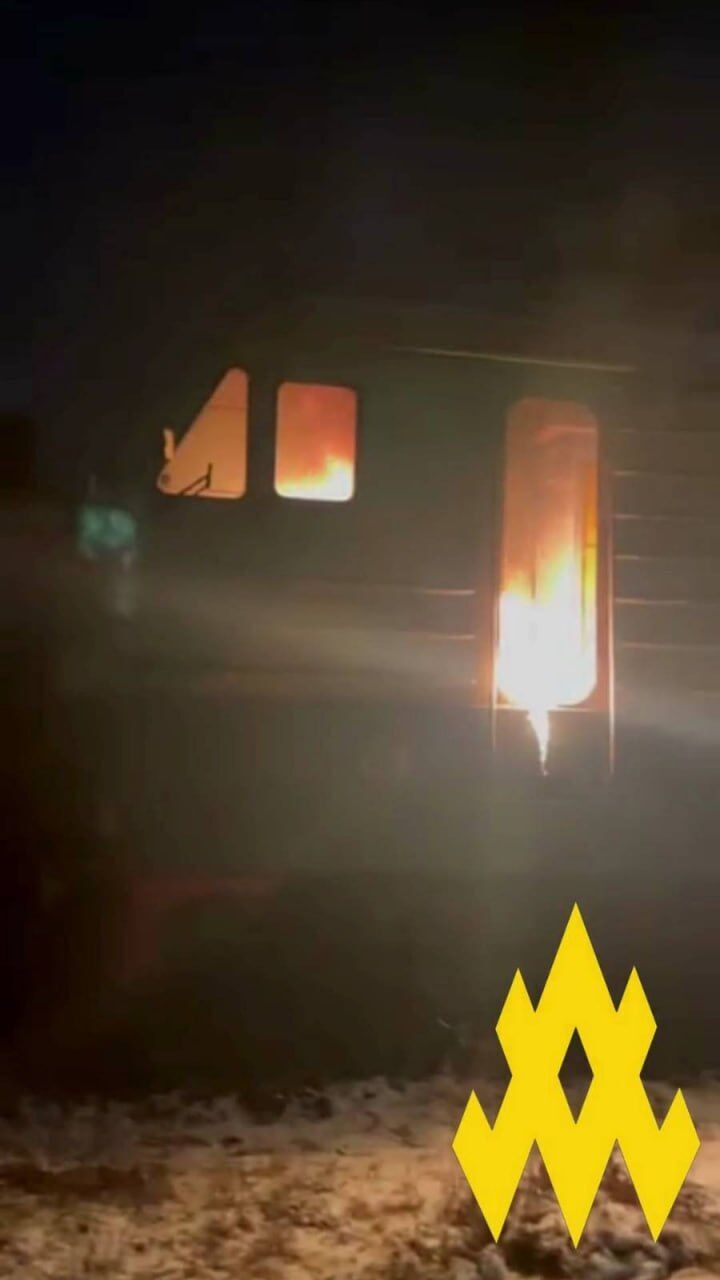 Агенти "Атеш" влаштували диверсію на залізниці в Брянську: знищено військовий електровоз. Відео