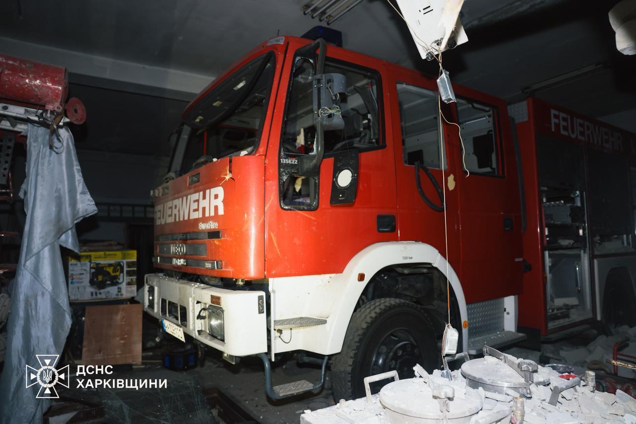 Окупанти атакували Харківщину: стались пожежі, серед постраждалих – вогнеборці. Фото