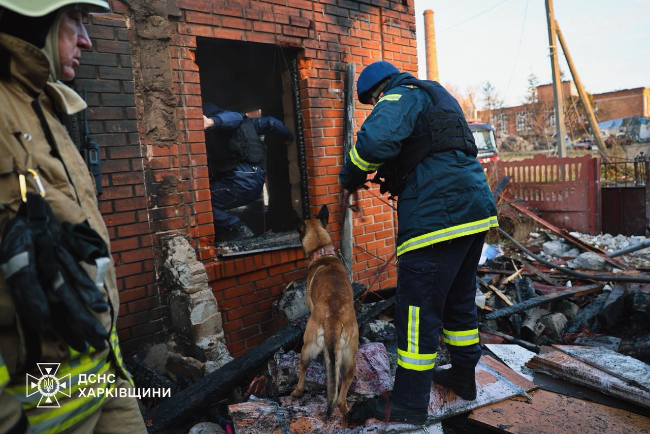 Окупанти атакували Харківщину: стались пожежі, серед постраждалих – вогнеборці. Фото