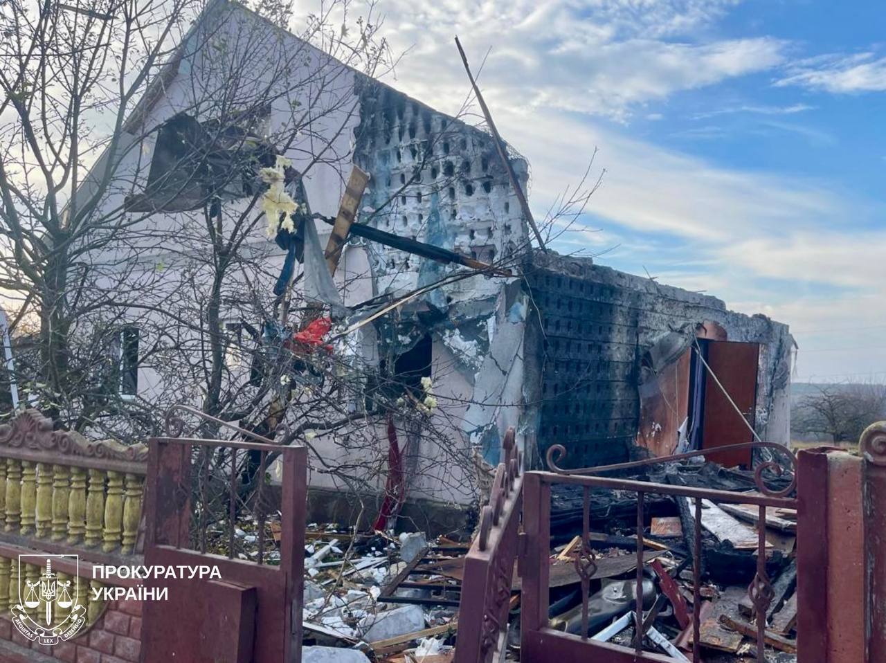 Окупанти атакували Харківщину: стались пожежі, серед постраждалих – вогнеборці. Фото