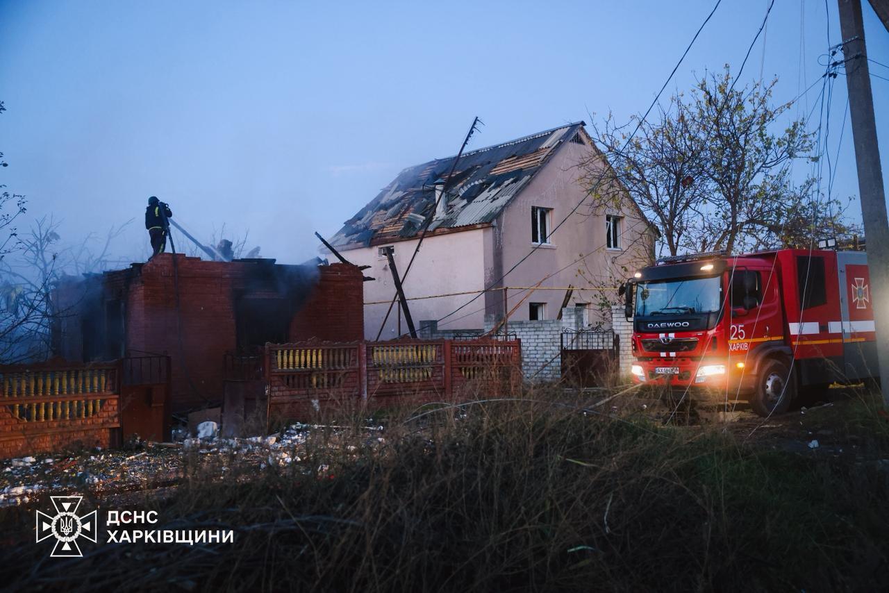 Окупанти атакували Харківщину: стались пожежі, серед постраждалих – вогнеборці. Фото