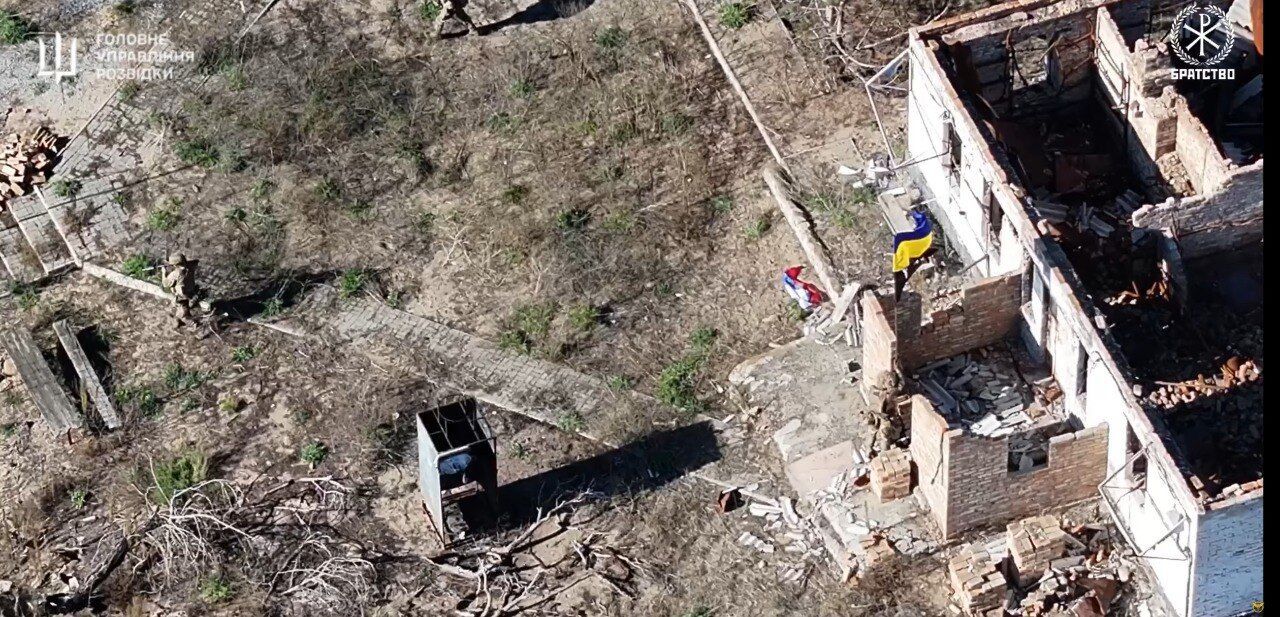 Підняли синьо-жовтий прапор: у ГУР розкрили подробиці спецоперації на території Каховського водосховища. Відео