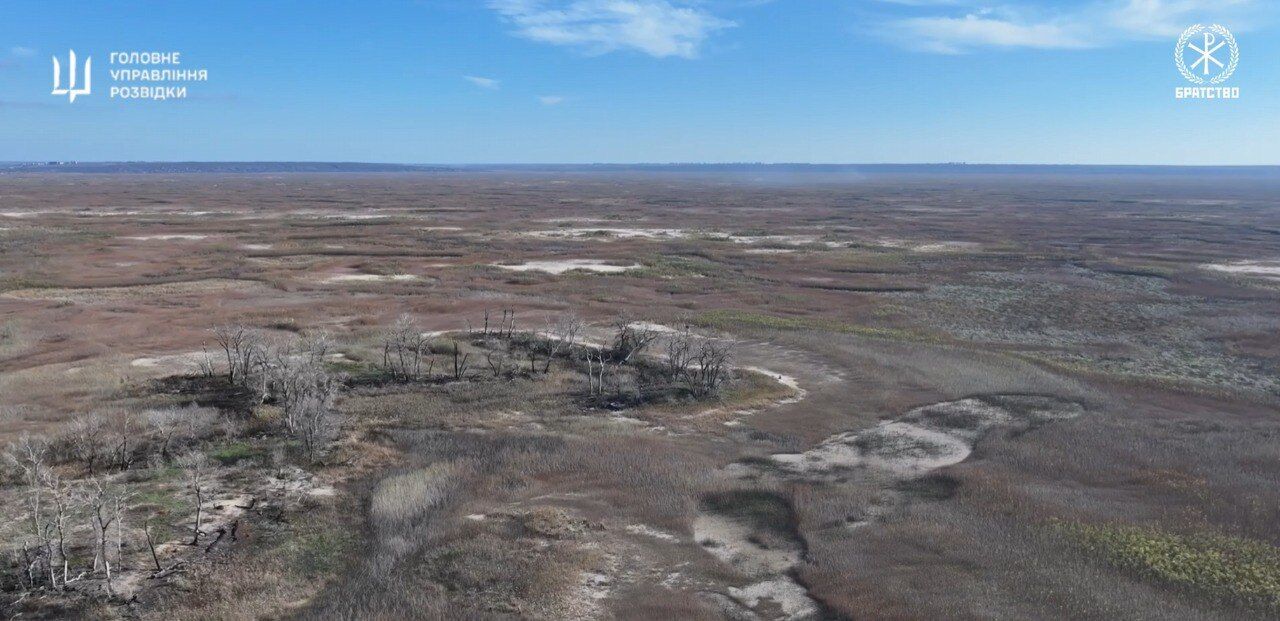Підняли синьо-жовтий прапор: у ГУР розкрили подробиці спецоперації на території Каховського водосховища. Відео