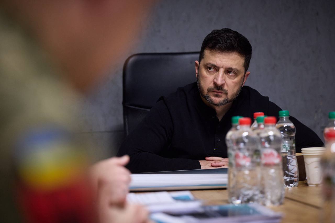 "Це наша держава, це наш схід": Зеленський відвідав фронт і зустрівся з українськими воїнами. Фото і відео