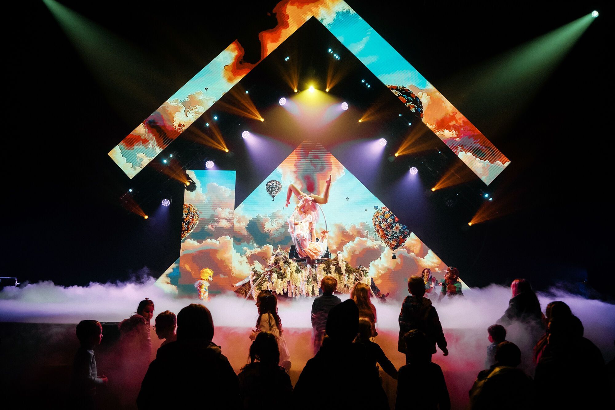 Циркове шоу зі саундтреком від Monatik відправилося у всеукраїнський тур