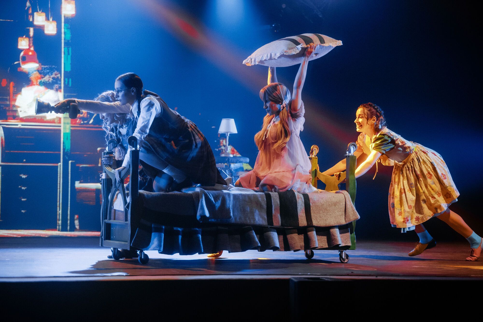 Циркове шоу зі саундтреком від Monatik відправилося у всеукраїнський тур