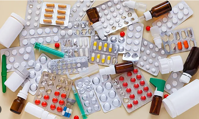 Последствия санкций и атак по НПЗ: в России существенно подскочили цены на лекарства, теперь их хотят продавать поштучно или из мешков