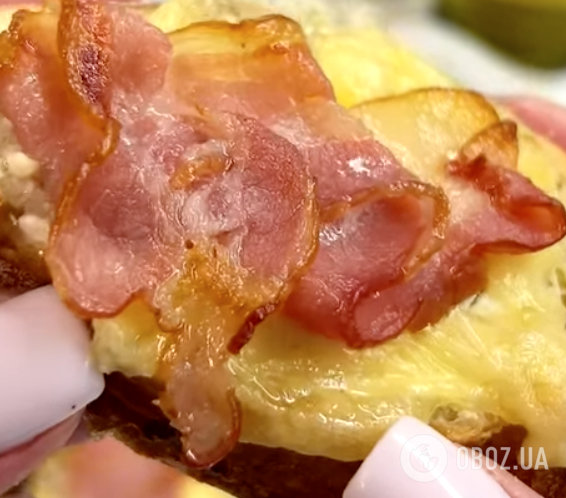 Сытные горячие бутерброды "Минутка": рецепт блюда для завтрака и перекуса