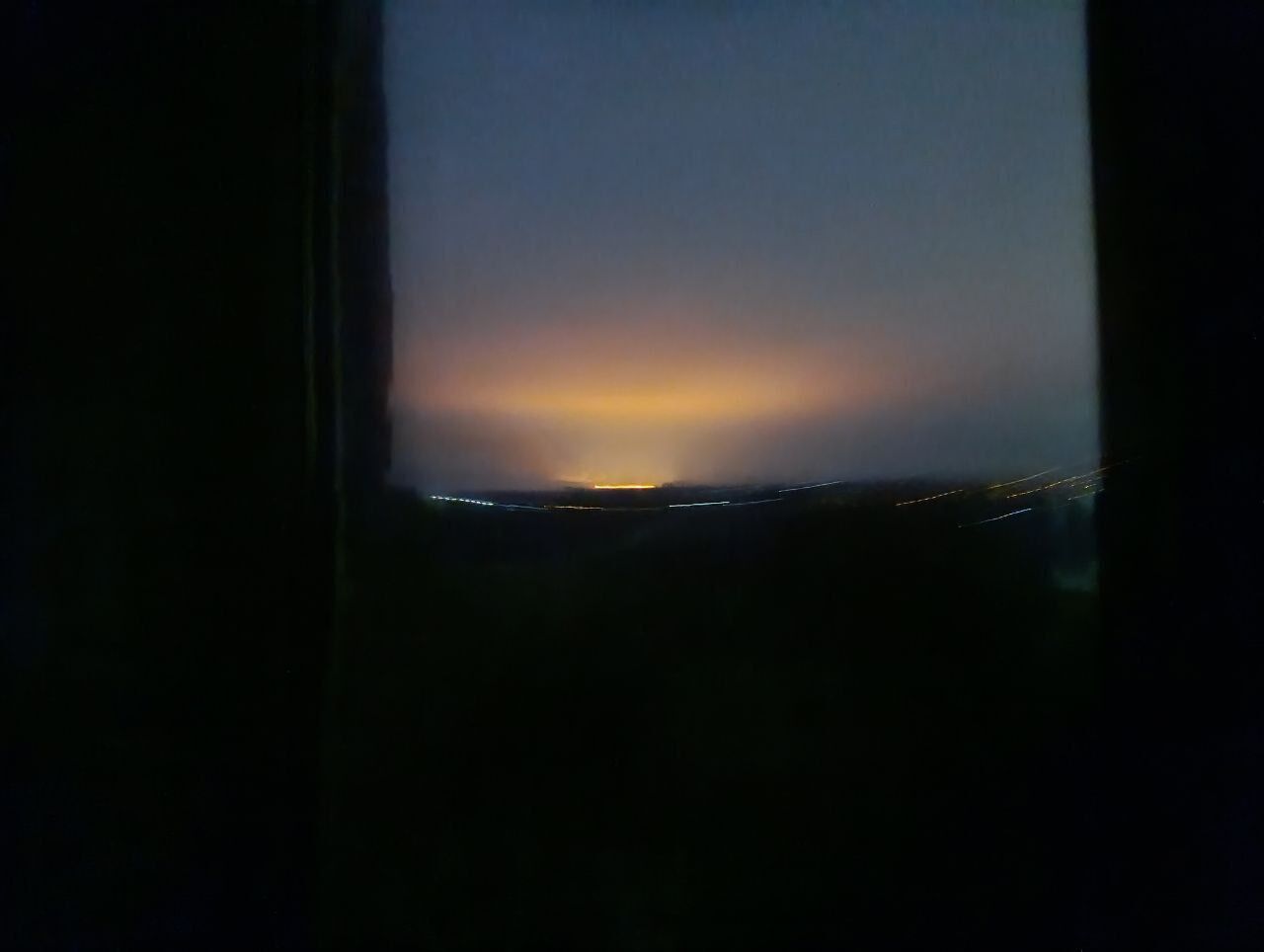 В оккупированном Донецке взорвался склад боеприпасов: сообщают о прилетах. Фото и видео